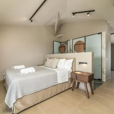 Katouna Luxury Boutique Adults Only מלון 3*